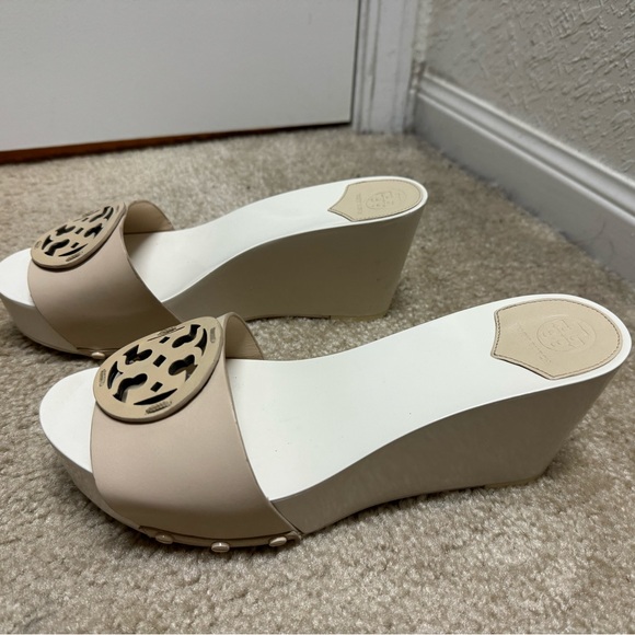 Tory Burch slip on wedges - Picture 2 of 4
